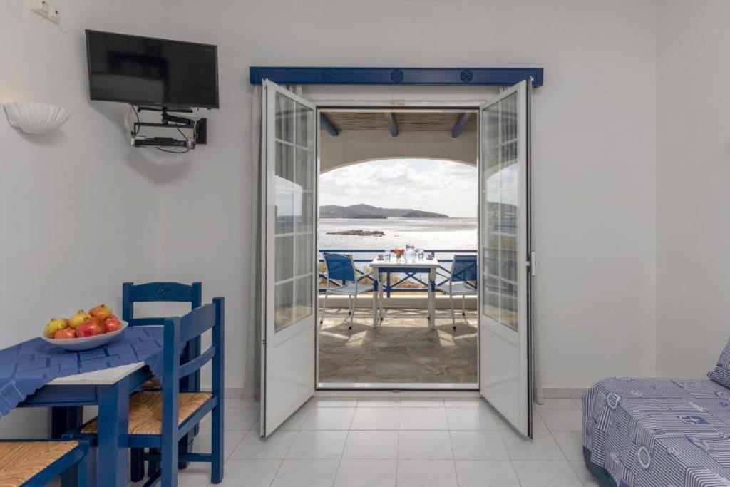 Sea View Studios 菲尼卡斯 外观 照片