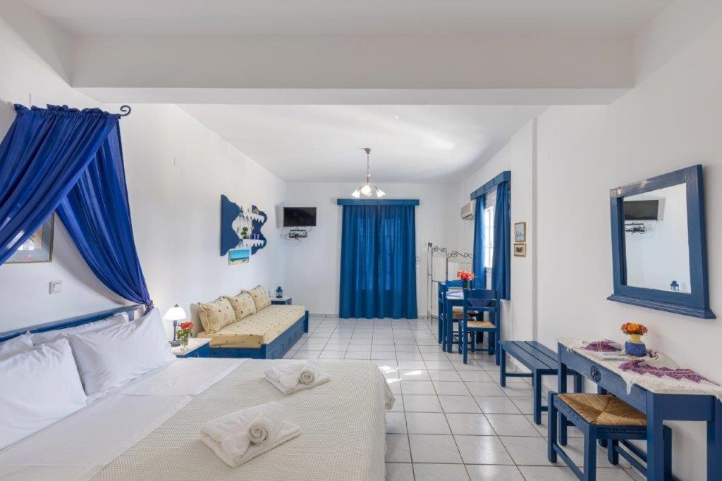 Sea View Studios 菲尼卡斯 外观 照片